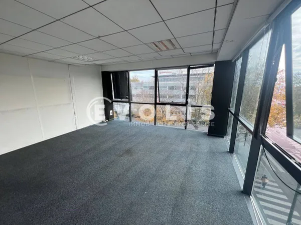 Bureaux 280 m² 