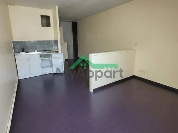 Studio 1 pièce 27 m² 