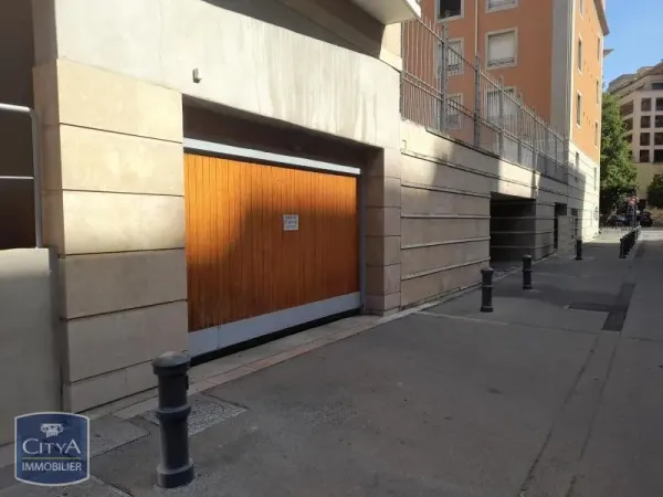Parking - Garage Location Aix-en-Provence   140€