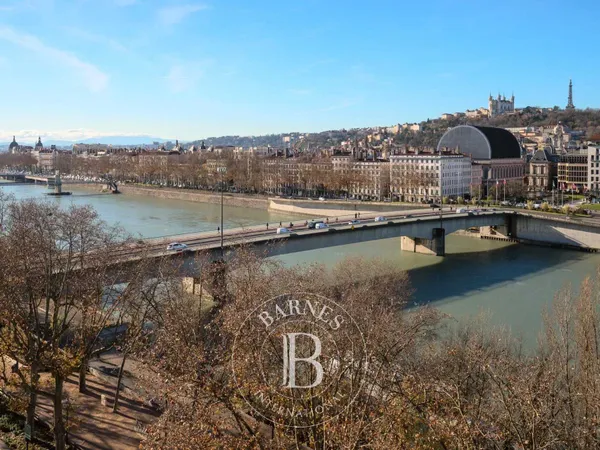 LYON 6 - Appartement duplex de 238,40 m² - 5 chambres - 2 caves - 