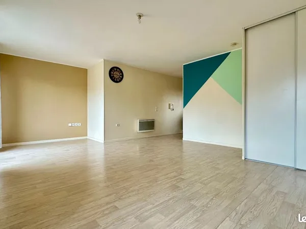 Appartement 4 pièces 77 m² 