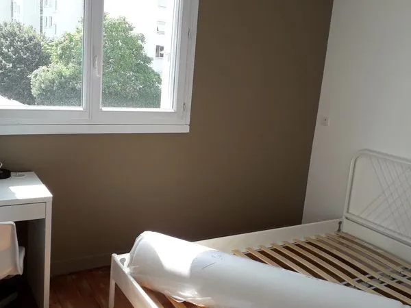 Chambre dans une colocation de 3 personnes à Nantes Chalâtres 