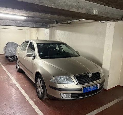 PARIS XII - PARKING DOUBLE 