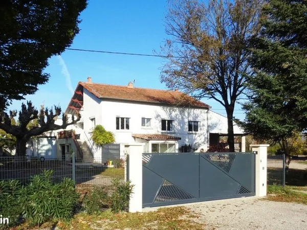 RARE - Propriété de caractère 250 m² + hangars - Terrain 10 000 m² - LIVRON-SUR-DRÔME 