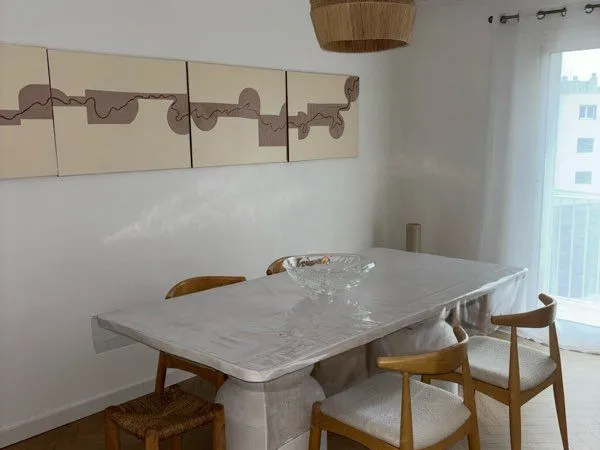 Appartement T3 /T4 A VENDRE lumineux avec balcon et cave - Bastia (Lupinu) - Particulier 