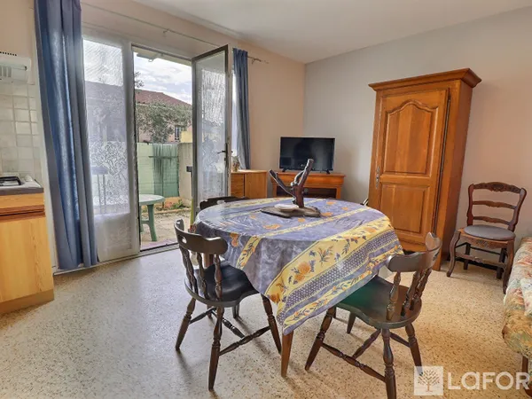 Hyères - L'Ayguade Bord de mer - Deux pièces en rez de jardin 