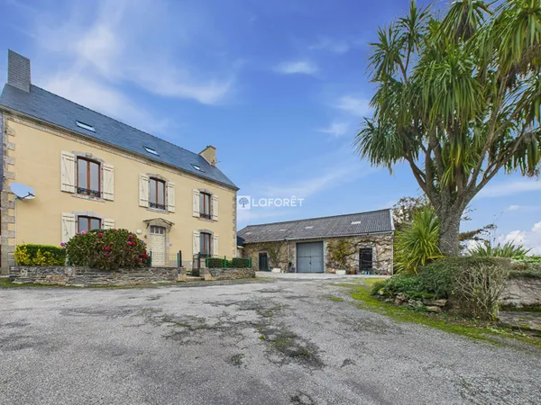 Maison 18 pièces 669 m² 