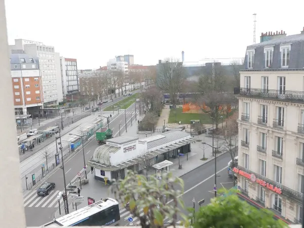 Studio 1 pièce 17 m² 