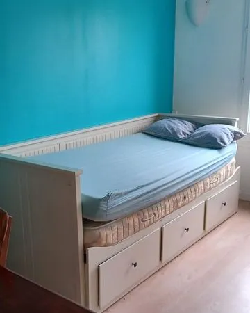 Chambre confortable dans 4 pièces en colocation étudiante 