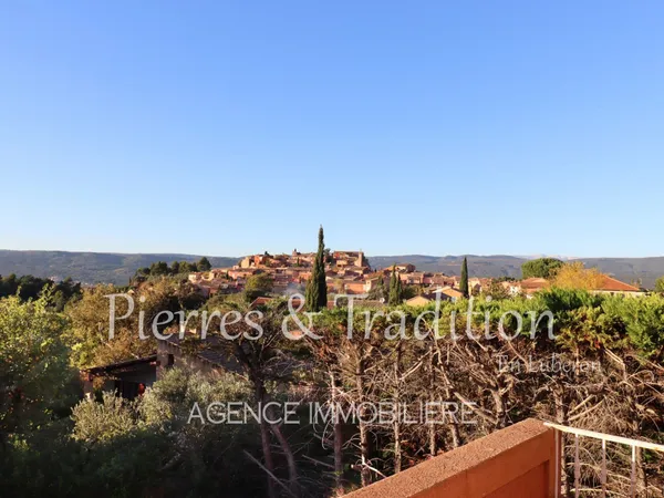 Roussillon, maison avec piscine et 2 studios proche village et commerces 