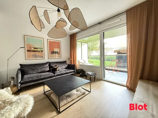A VENDRE - EXCLUSIVITE - BLOT IMMOBILIER - APPARTEMENT TYPE 2 - TERRASSE - RENNES FOUGERES/VOLNEY 
