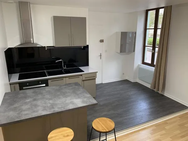 Studio 1 pièce 32 m² 