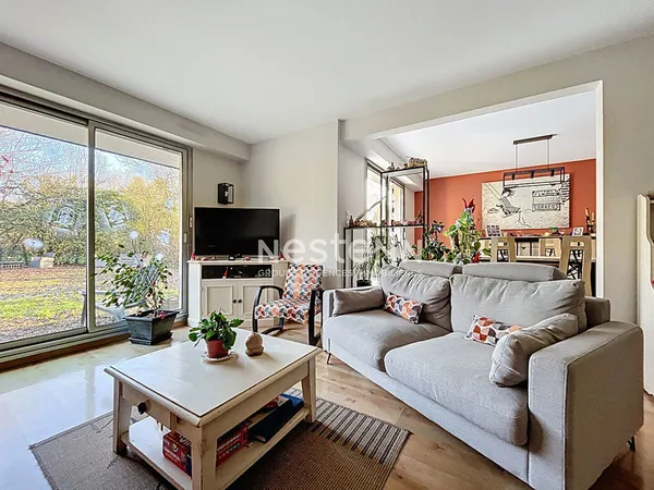 A vendre - Maison de 114 m² avec 4 chambres, garage et jardin (terrain de 1200 m²) dans le bourg 