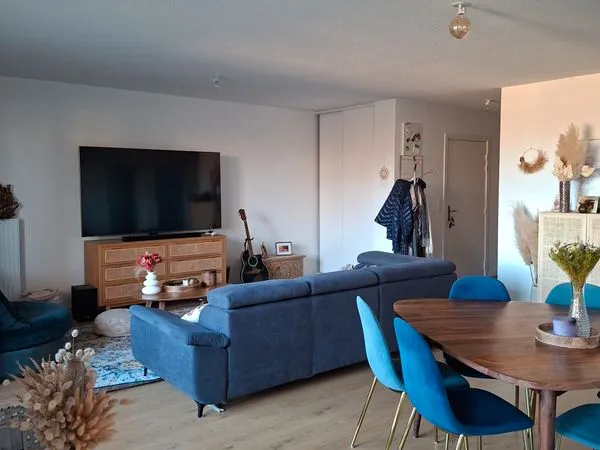 Loue appartement T4 dans résidence de haut standing à Escalquens 