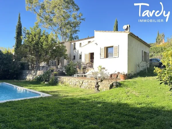 Villa de charme à la campagne - 83330 LE CASTELLET 