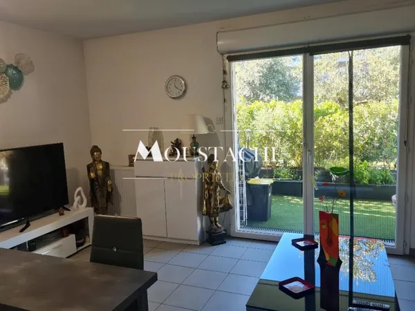 petit appartement très bon état 