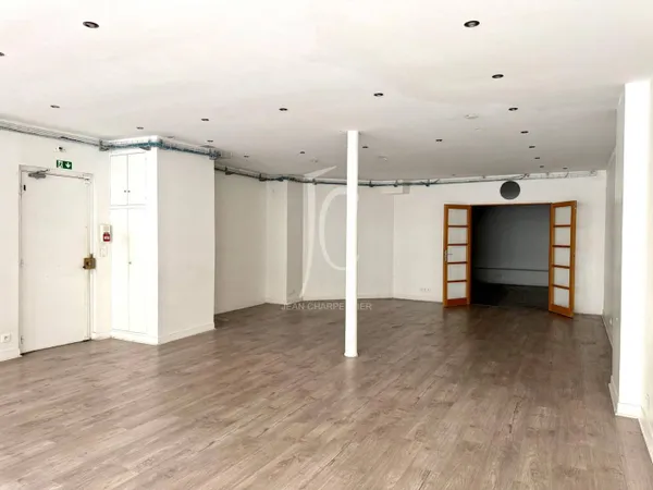 Local commercial 167 m² 