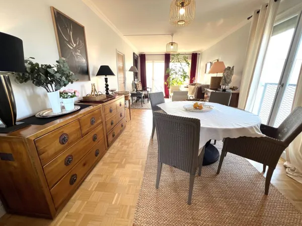 Appartement 4 pièces 93 m² 