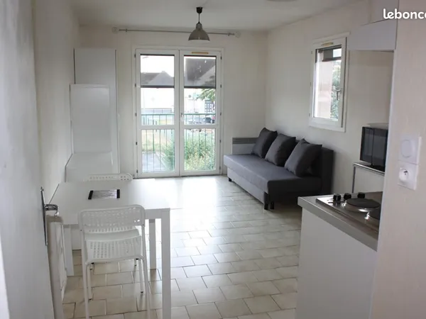 Studio 1 pièce 23 m² 