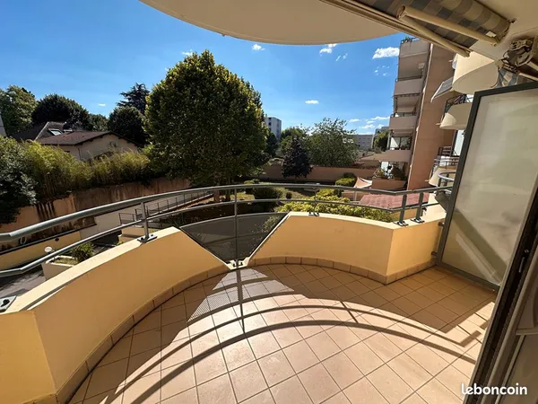 Appartement 3 pièces 74 m² 