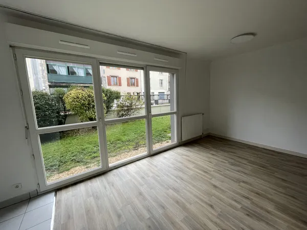 APPARTEMENT - 27m2 - 1 pièce 