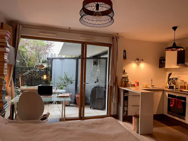 Location studio meublé porte des Lilas 