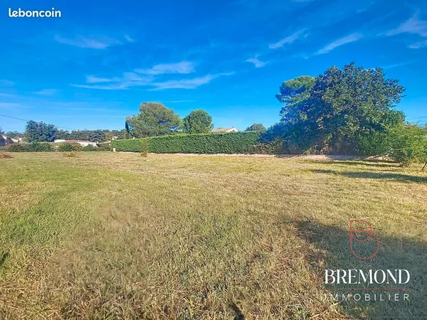 Terrain 1000 m² GAREOULT 