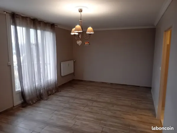 Vent bel appartement 65m² / 52 000 