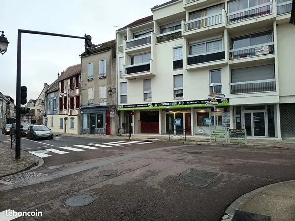 Boutique centre ville "très bien située" 58m2 