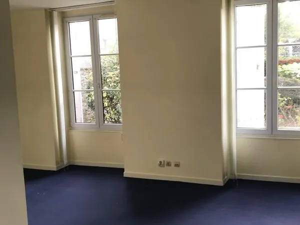 Vaste F2 de 51 m2, Quartier recherché entre hôpital Edgard, Gare de Lyon, 55 minutes 