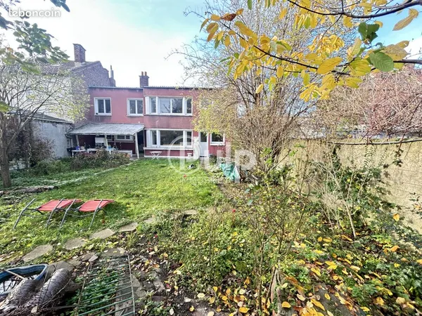 Maison de ville 10 pièces 143 m² 