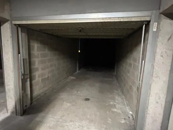 Parking 22 m² Nancy 