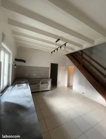 Maison 5 pièces 372 m² 