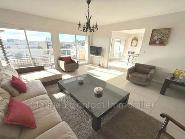 Appartement 4 pièces 123 m² 