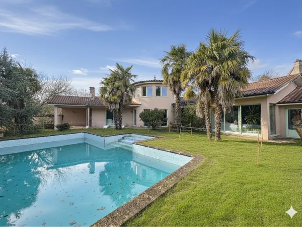 Maison 5 pièces 193 m² 