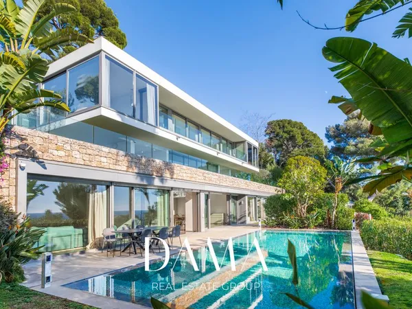 Villa 6 pièces 480 m² 