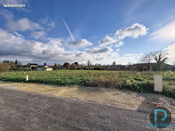 Terrain 647 m² Chaveyriat 
