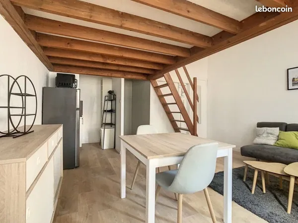 Studio 1 pièce 31 m² 