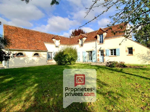 A VENDRE LONGERE DE CARACTERE à PAUCOURT - ENVIRONNEMENT EXCEPTIONNEL à 1h de PARIS 