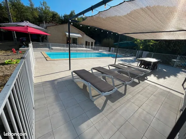 Mas rénové dans domaine privé 