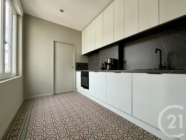 Appartement 5 pièces 157 m² 
