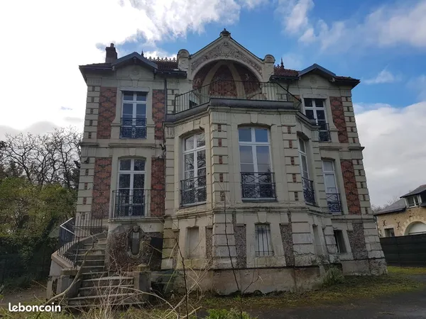 Villa 11 pièces 233 m² 