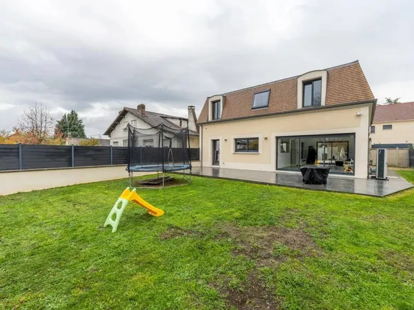 Maison 8 pièces 168 m² 