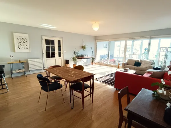 Bordeaux - St Seurin/Croix Blanche- Appartement T4 RARE 162 