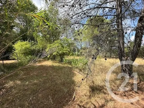 Terrain 1677 m² 