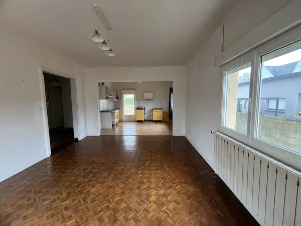 Bel appartement dans une maison individuelle 