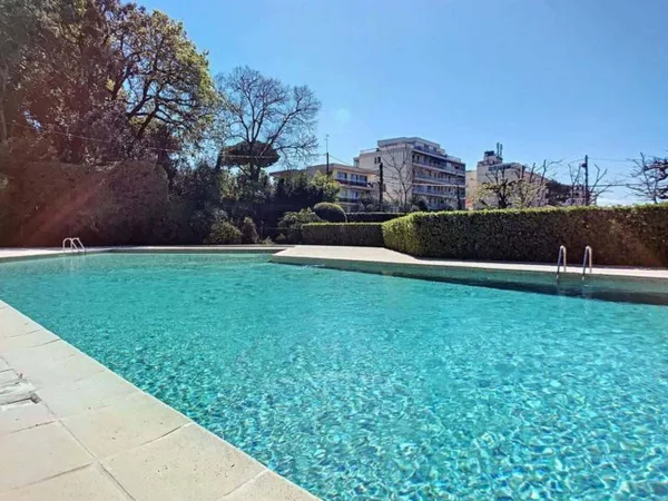 Appartement 2 pièces 72 m² 