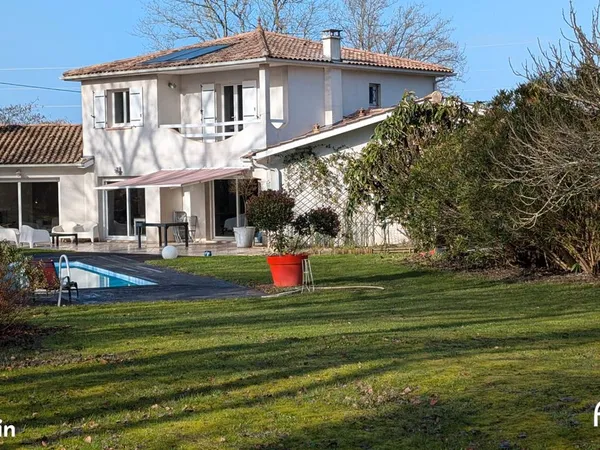 Maison 7 pièces 172 m² 