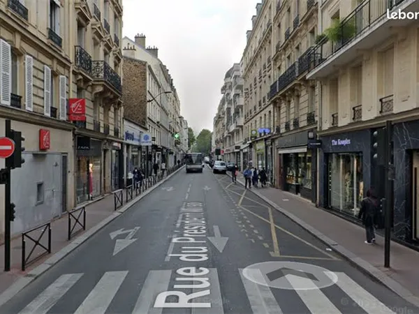 Boutique 155 m² 
