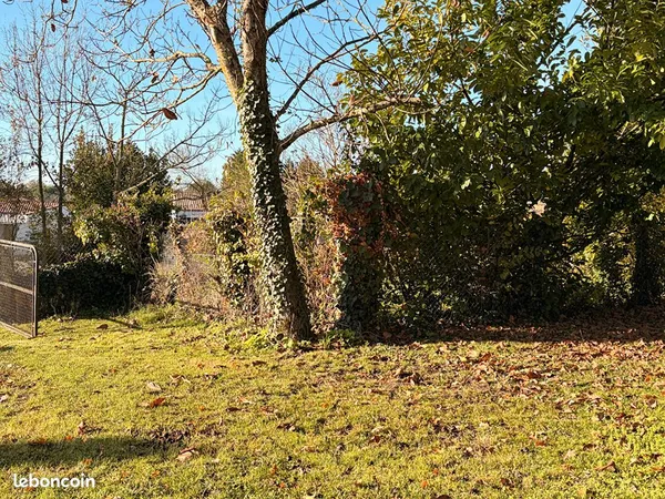 Terrain 374 m² MEDIS 